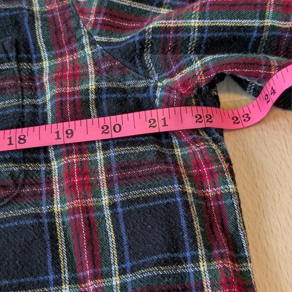 LL Bean Relaxed Women's Plaid Flannel Shirt - Picture 6 of 6
